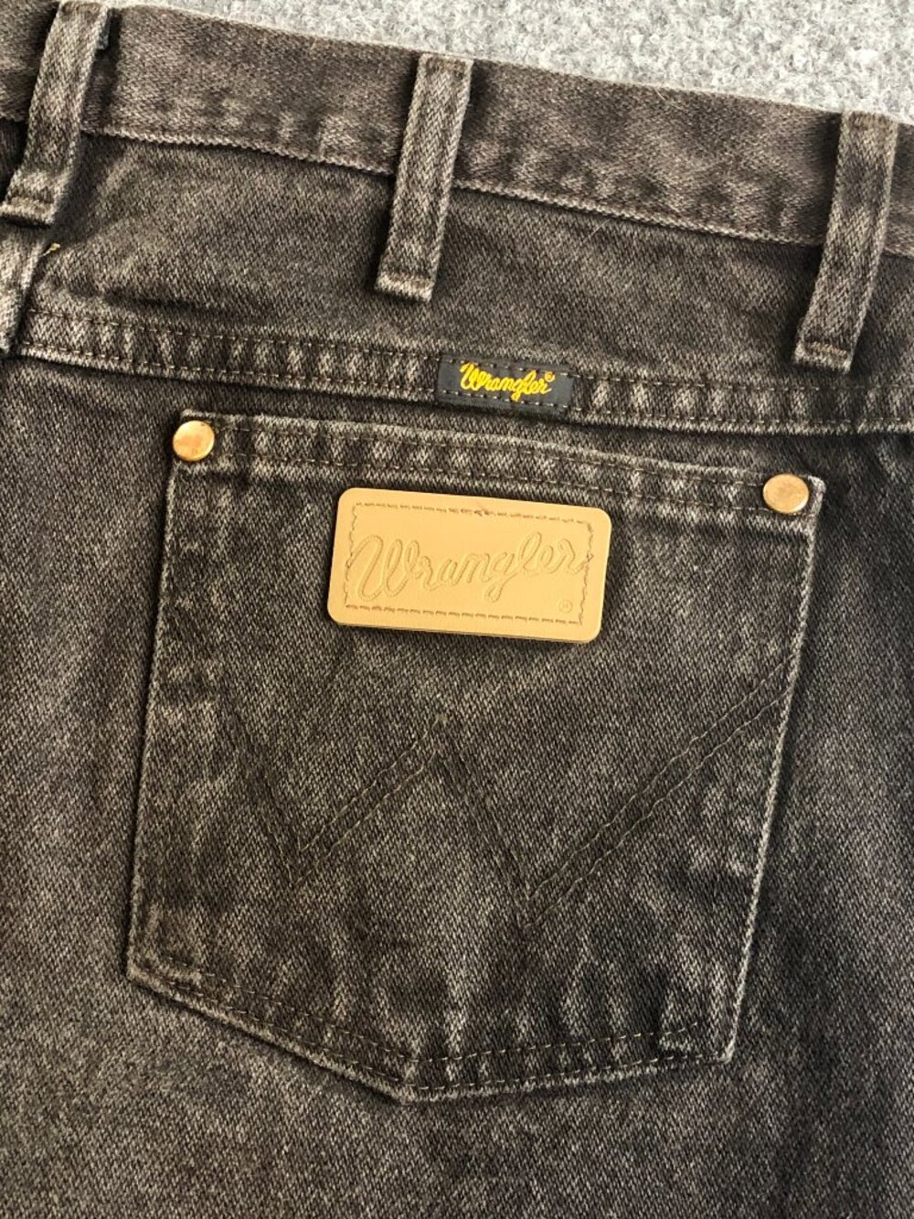 Vintage Wrangler Jeans Mens 32x29 Brown Cowboy Cut Straight Raw Hem 936KCL